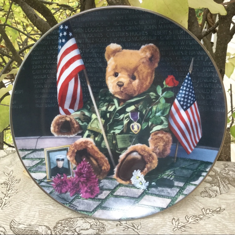 “ The Gift of Love “ Beautiful Plate